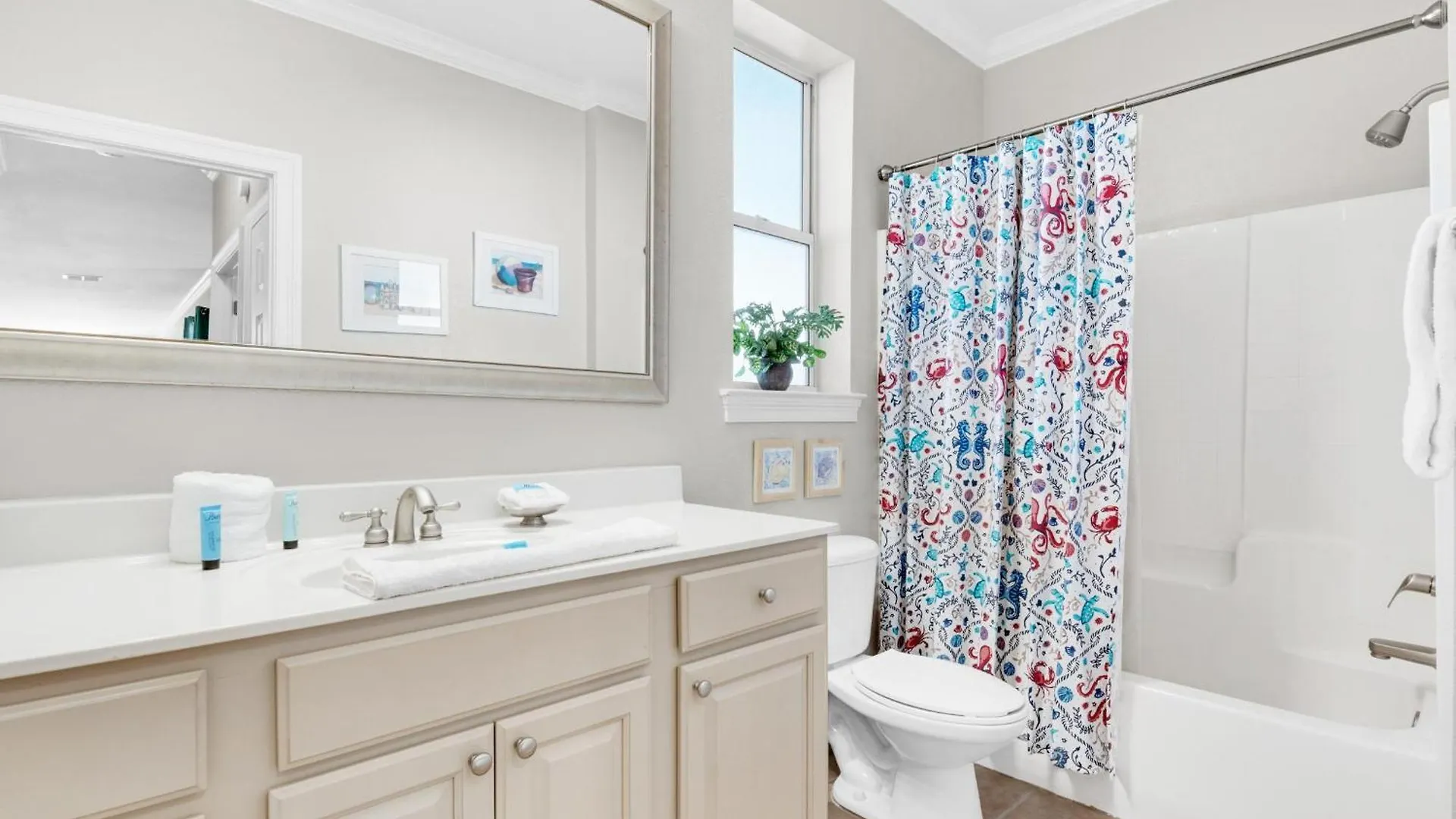 Turquoise Waters Villa Destin Holiday home